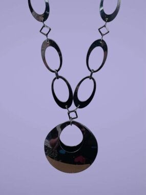 Fashionable Geometric Polished Gunmetal Pendant Long Necklace